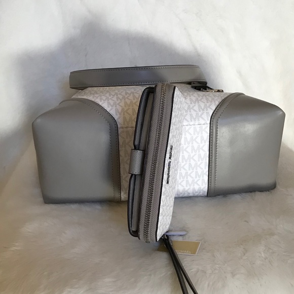 Michael Kors (2pcs) Nicole LG Shoulder Tote - Picture 5 of 8